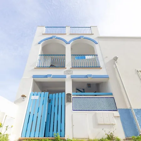 Dimora Sul Porto דירה *